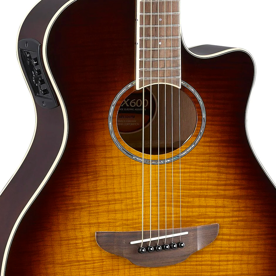 Soundhole Yamaha APX600FM TBS Tabacco Brown Sunburst