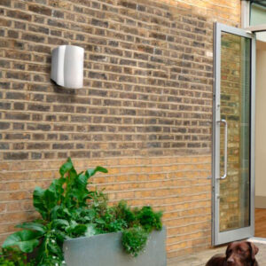 KEF Ventura 5 White Altavoces de exterior color blanco