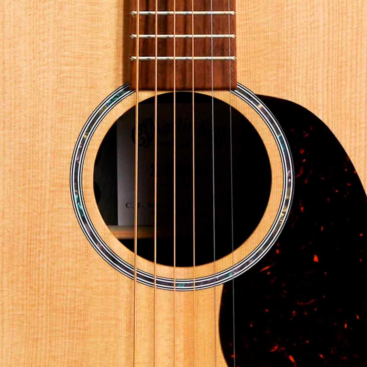 Martin 00-X2E Cocobolo disponible en Greins Casa de Música